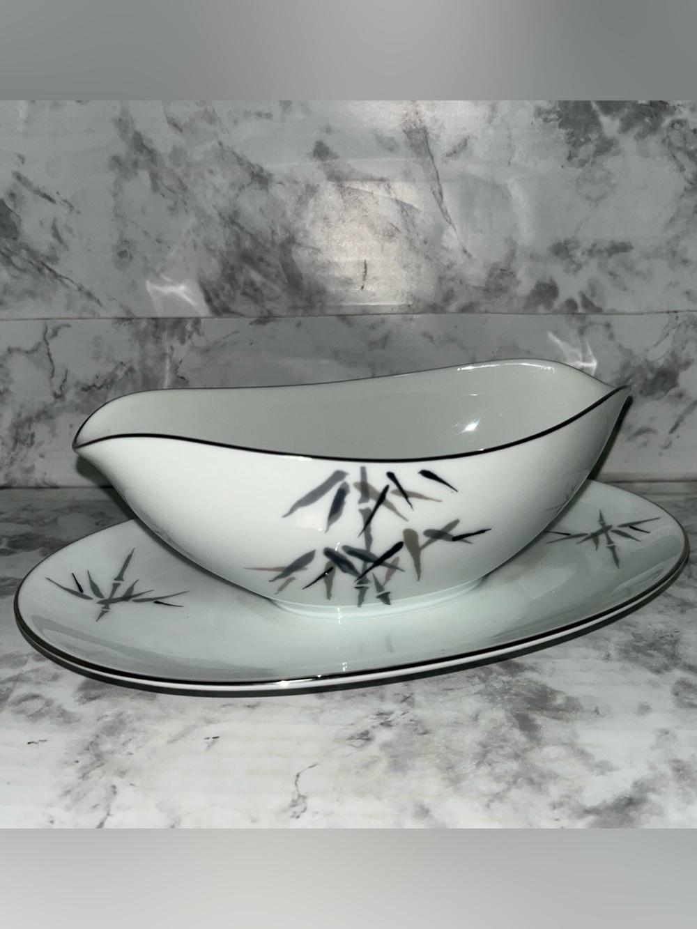 Noritake China gravy boat underplate"Bambina" (bamboo Pattern #5791) white